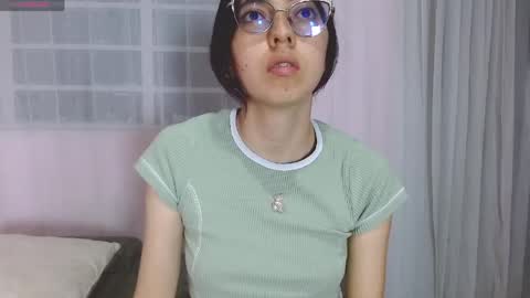 Annie Sparkle online show from 04.11.26