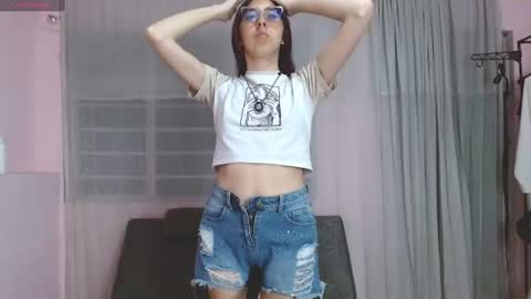 Annie Sparkle online show from 07.26.26