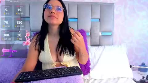  ANNIE  online show from 07.12.26