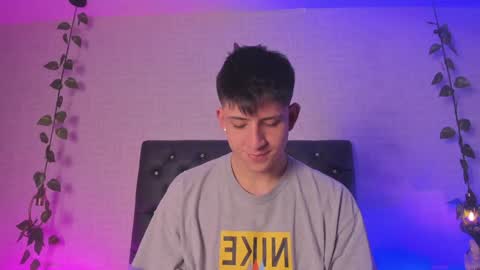 Annie  Alex online show from 12.07.24