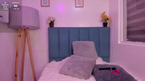 Annie Evans  online show from 12.03.25