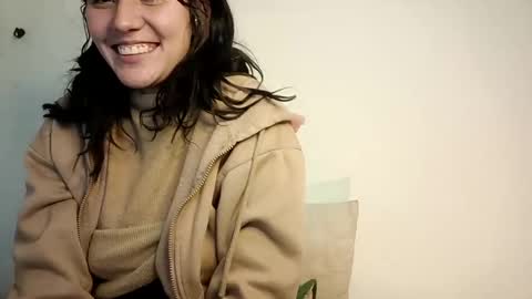 Snapshot of annrousse chatting on 10.11.25 annrousse online show from 10.11.25