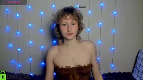 Snapshot of annstasia chatting on 03.19.26 annstasia online show from 03.19.26