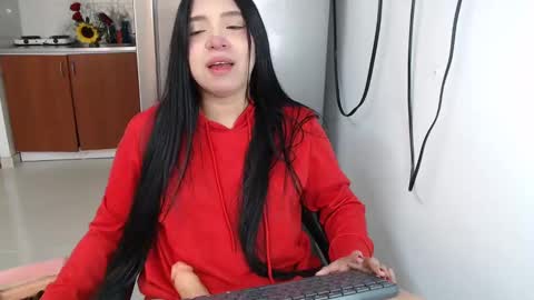Snapshot of anntonella_squirt chatting on 09.22.25 anntonella_squirt online show from 09.22.25