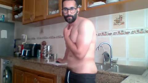 Snapshot of annuler_9 chatting on 06.06.26 adrenalinE online show from 06.06.26