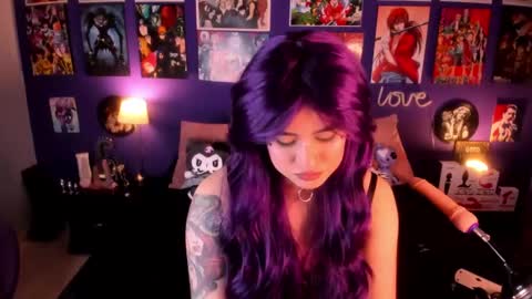 Snapshot of anny_cross chatting on 01.24.25 Paty online show from 01.24.25