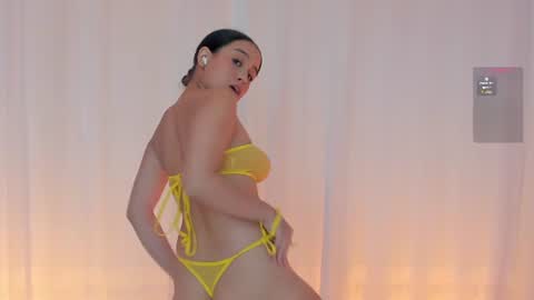 Snapshot of anny_jones77 chatting on 06.24.26 Anny online show from 06.24.26