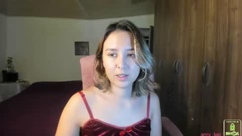 Snapshot of anny_lust chatting on 07.16.26 Issabela online show from 07.16.26