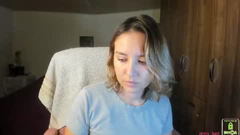 Snapshot of anny_lust chatting on 07.18.26 Issabela online show from 07.18.26