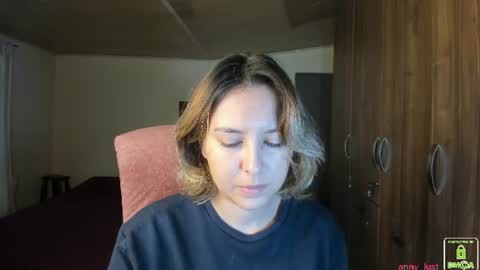 Snapshot of anny_lust chatting on 07.25.26 Issabela online show from 07.25.26