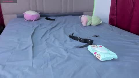 Snapshot of annya_kooper chatting on 11.03.25 Annya online show from 11.03.25