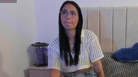 Anny online show from 04.14.26