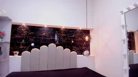 Anny online show from 02.28.26