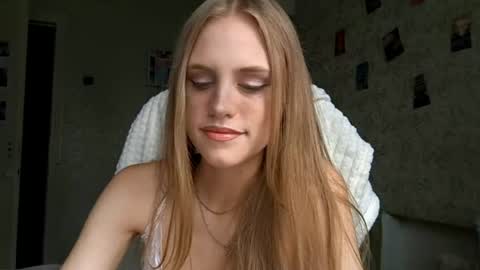 AnnySunshinee online show from 07.11.26