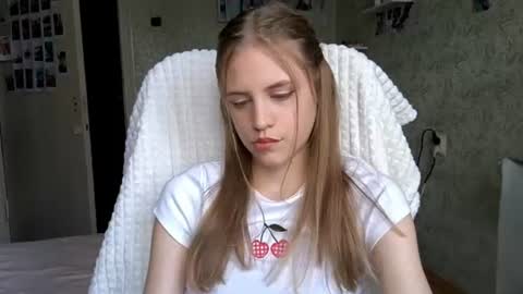 AnnySunshinee online show from 07.14.26