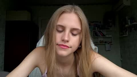 AnnySunshinee online show from 07.24.26