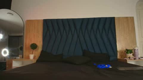 annysyzayven online show from 02.26.26