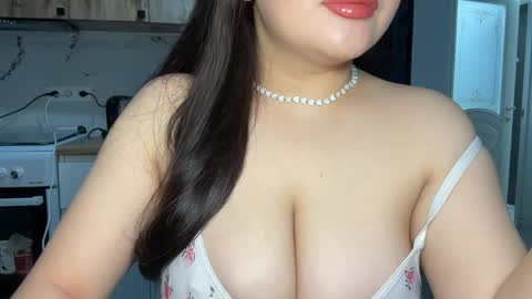 Snapshot of anora_sunny chatting on 05.03.26 Any online show from 05.03.26