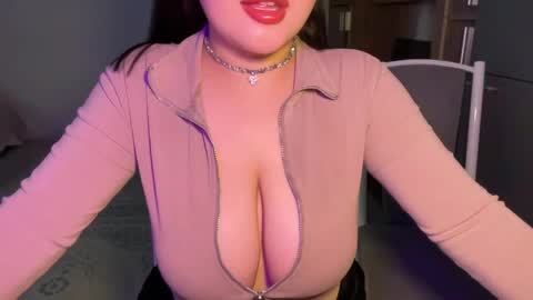 Snapshot of anora_sunny chatting on 05.20.26 Any online show from 05.20.26