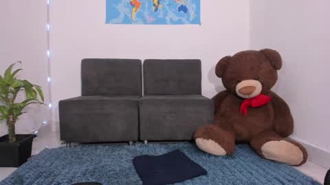 Jordan Mateo online show from 12.17.25