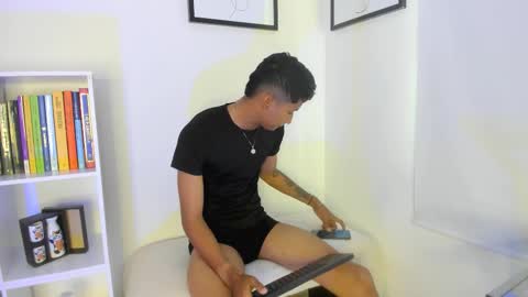 anozly online show from 03.10.26