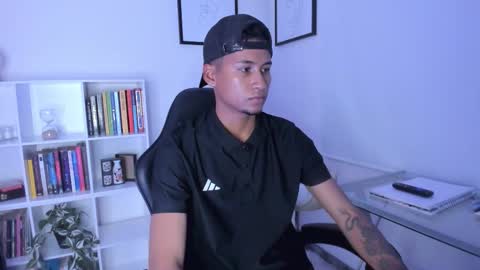 anozly online show from 03.17.26