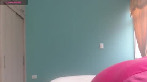 Anthonela Queen online show from 12.15.25