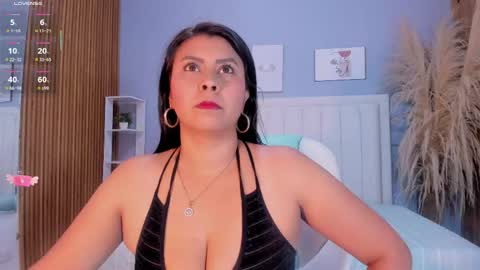 anthonella  online show from 04.18.26