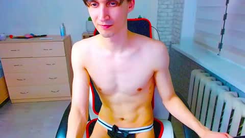 Snapshot of anthony_broown chatting on 02.14.25 anthony_broown online show from 02.14.25