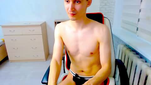 Snapshot of anthony_broown chatting on 10.29.25 anthony_broown online show from 10.29.25