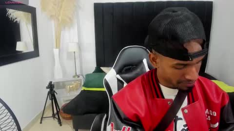       online show from 12.18.25