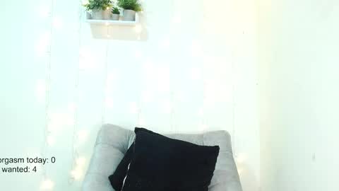 Antonella  online show from 12.19.24