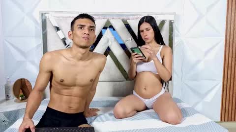 Snapshot of antonella_and_axel chatting on 10.29.25 Antonella 20 Axel 23 online show from 10.29.25