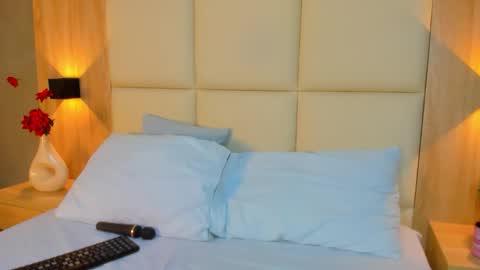 A N T O N E L L A  online show from 02.07.26