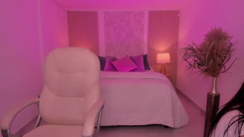  Antonella Grayy  online show from 04.02.26