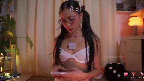 Snapshot of antonella_maitt chatting on 07.12.26 Nell. online show from 07.12.26