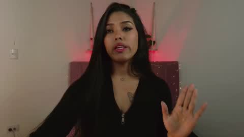 Snapshot of antonella_miller18 chatting on 01.23.25 Antonella online show from 01.23.25