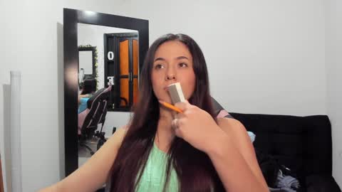 antonella  online show from 02.04.25