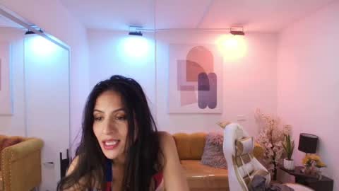 Snapshot of antonella_rivers chatting on 05.11.26 Antonella. online show from 05.11.26