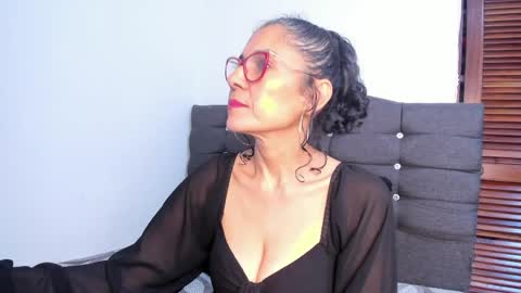 Snapshot of antonella_rizzo01 chatting on 05.06.26 antonella_rizzo01 online show from 05.06.26