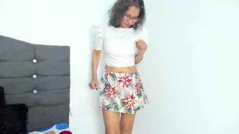 Snapshot of antonella_rizzo01 chatting on 07.03.26 antonella_rizzo01 online show from 07.03.26