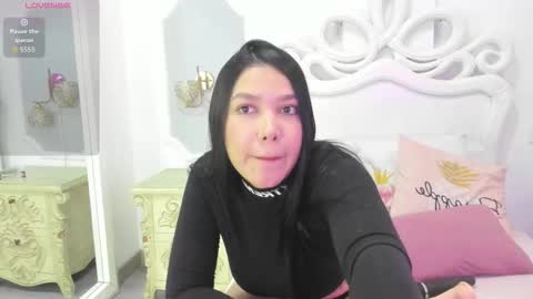 Snapshot of antonella_rouse1 chatting on 03.03.26 Antonella online show from 03.03.26