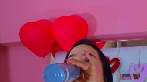 Snapshot of antonellaa_hanks chatting on 02.19.25 online show from 02.19.25