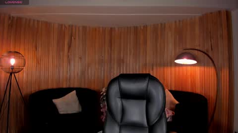 Snapshot of antonelladimeo chatting on 05.26.26 A N TO online show from 05.26.26