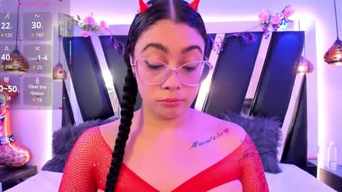 A N T O N E L L E  online show from 02.20.26