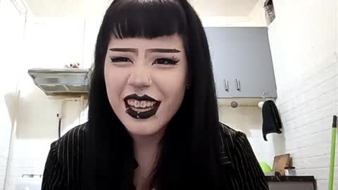 Antonia online show from 02.20.26