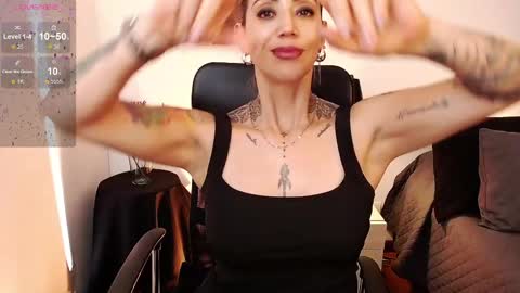 Snapshot of antoniavillamizar chatting on 02.11.25 Anto online show from 02.11.25