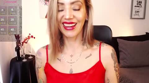 Snapshot of antoniavillamizar chatting on 02.14.25 Anto online show from 02.14.25