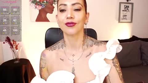 Snapshot of antoniavillamizar chatting on 02.17.25 Anto online show from 02.17.25