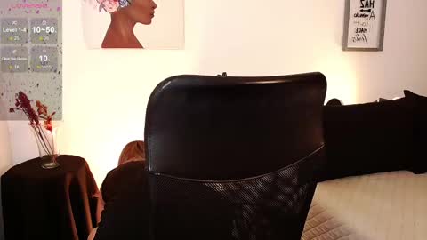 Snapshot of antoniavillamizar chatting on 02.19.25 Anto online show from 02.19.25